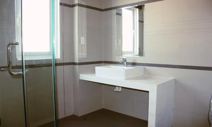 Good Size 3 Beds Serviced Apartment For Rent Phu Nhuan HCMC 125sqm 1,000 USD/month